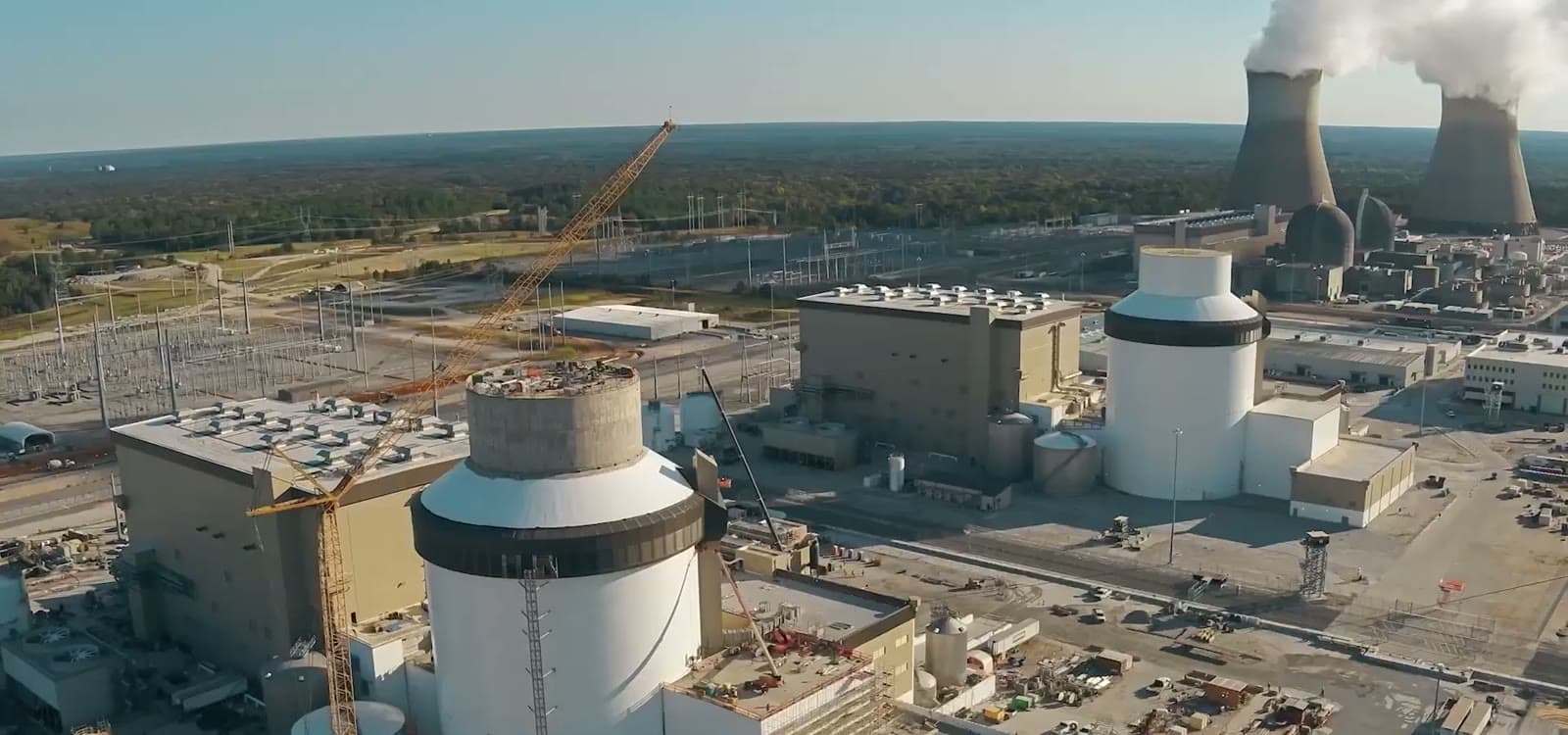 Planta industrial, soldadura de ducto y montaje de aerogeneradores